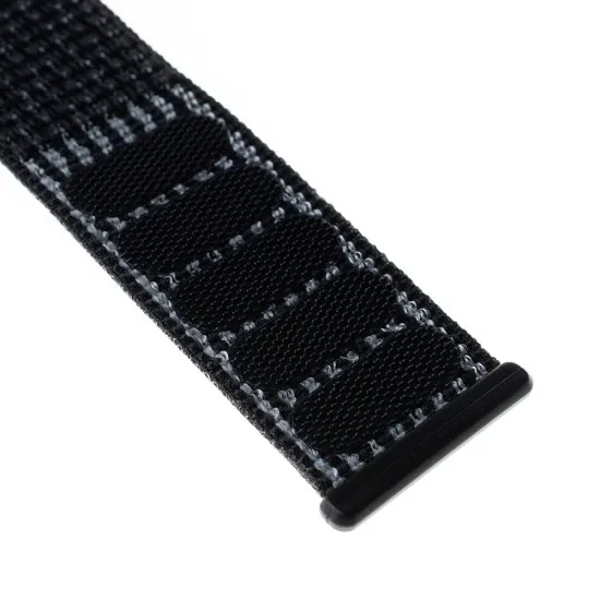 Curea pentru Apple Watch 1/2/3/4/5/6/7/8/9/10/SE/SE 2/Ultra/Ultra 2 (42/44/45/46/49mm) - Fixed Nylon Strap - Reflective Black Curea pentru Apple Watch 1/2/3/4/5/6/7/8/9/10/SE/SE 2/Ultra/Ultra 2 (42/44/45/46/49mm) - Fixed Nylon Strap - Reflective Black