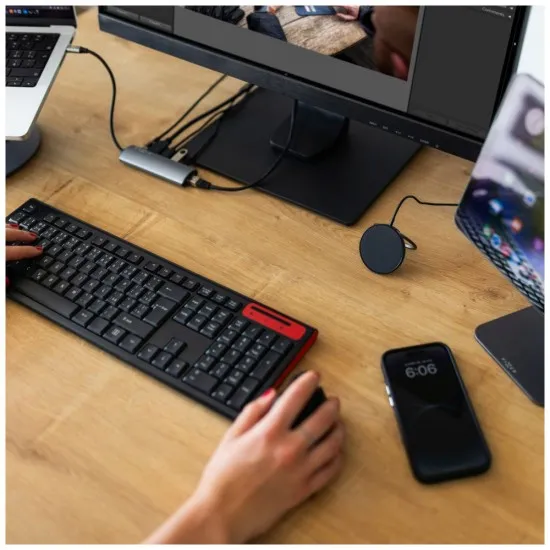 Incarcator Magnetic cu Cablu si Suport, 15W, 1.2m - Fixed (FIXMPAD2-BK) - Black Incarcator Magnetic cu Cablu si Suport, 15W, 1.2m - Fixed (FIXMPAD2-BK) - Black