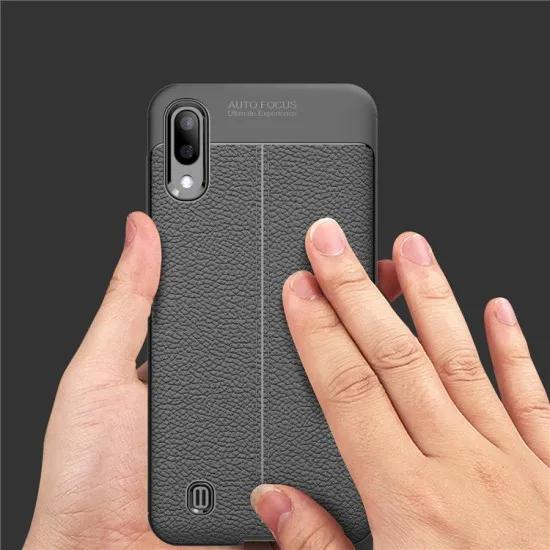 Husa Auto Focus pentru Samsung Galaxy M10 - NEAGRA Husa Auto Focus pentru Samsung Galaxy M10 - NEAGRA